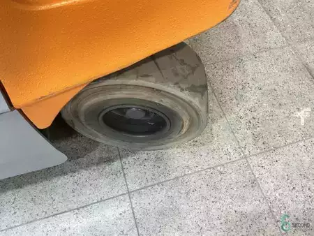 Eléctrica de 4 ruedas 2019  Still RX60-50 (21)