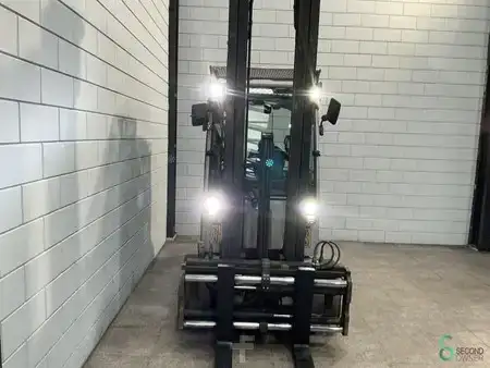 Eléctrica de 4 ruedas 2019  Still RX60-35 (3)