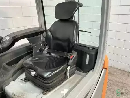 Chariots électriques à 4 roues 2019  Still RX20-16L (11)