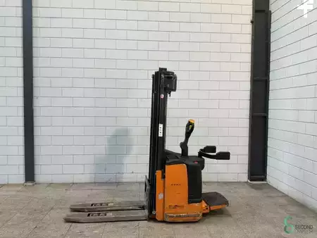 Stacker pedestre 2003  Still EGV-S14 (1)