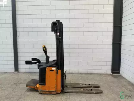 Stacker pedestre 2003  Still EGV-S14 (2)