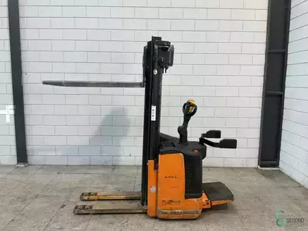 Stacker pedestre 2003  Still EGV-S14 (7)
