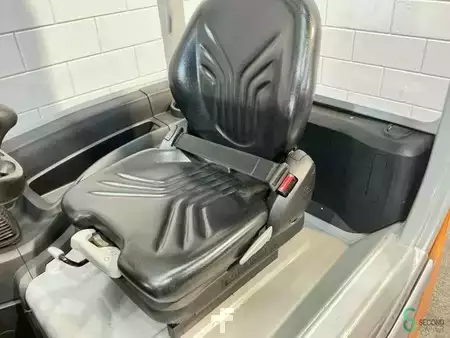 Chariots électriques à 4 roues 2020  Still RX20-16 (9)