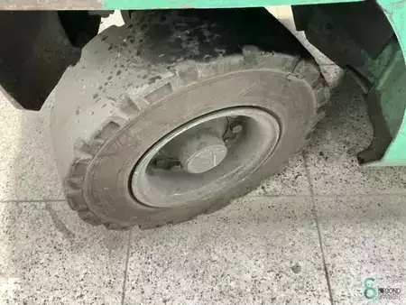 LPG heftrucks 2008  Mitsubishi FG30N (17)