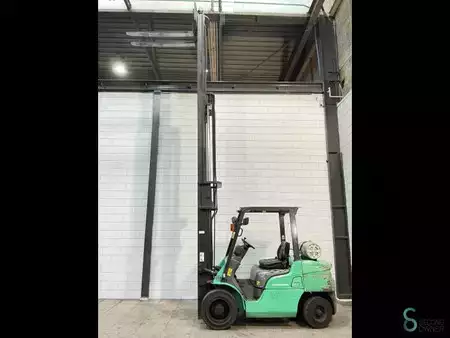 LPG heftrucks 2008  Mitsubishi FG30N (8)