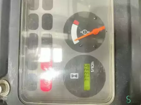 Treibgasstapler 2007  Nissan UGD 02 A 30 PQ (9)