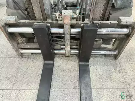 Carretilla elevadora diésel 2005  Linde H 50 D (394) (6)