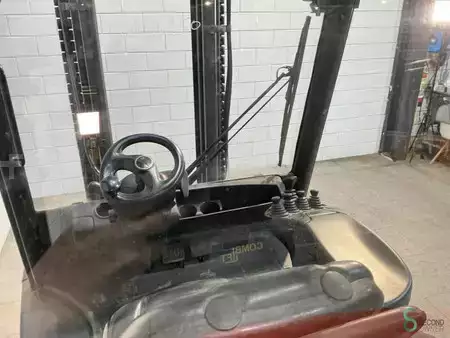 Carretilla elevadora diésel 2013  Linde H 50 D (394) (11)