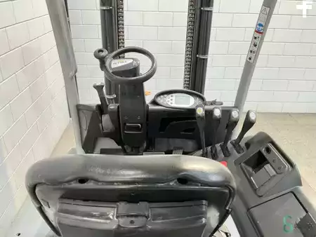 Eléctrica de 4 ruedas 2018  Still RX60-50 (11)