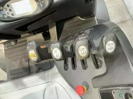 Eléctrica de 4 ruedas 2018  Still RX60-50 (12)