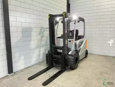 Eléctrica de 4 ruedas 2018  Still RX60-50 (4)