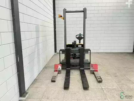 Wózek wysokiego podnoszenia 2017  Jungheinrich EJC B31 (3)