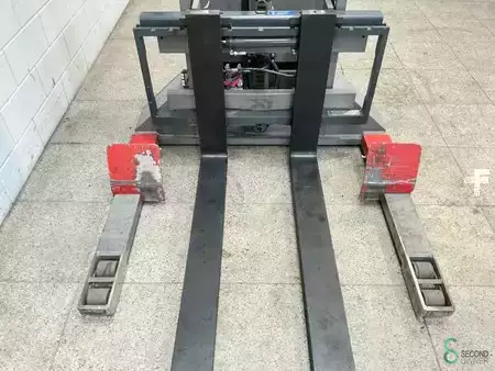 Wózek wysokiego podnoszenia 2017  Jungheinrich EJC B31 (5)