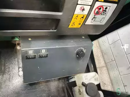 Elektro 4 Rad 2006  Mitsubishi FB50N (12)