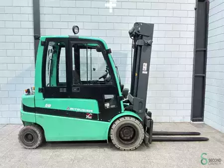 Elektro 4 Rad 2006  Mitsubishi FB50N (2)