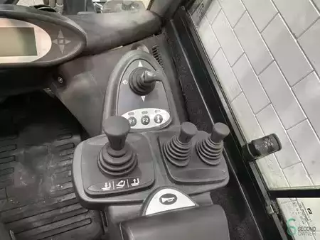 Empilhador diesel 2018  Still RX70-50/600 (11)