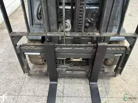 Chariots électriques à 4 roues 2018  Linde E12-02 (5)