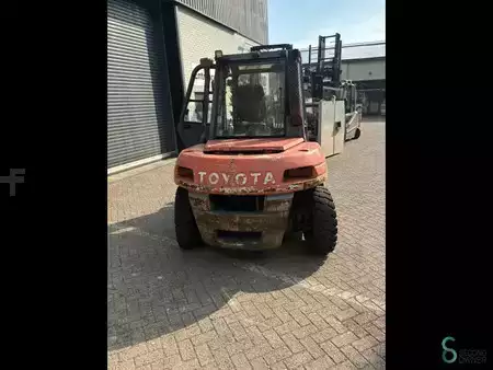 Chariots élévateurs diesel 1995  Toyota 5 FD 70 (6)