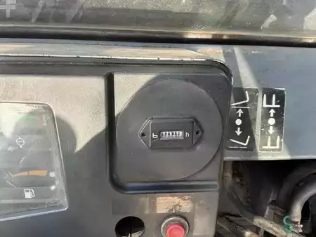 Chariots élévateurs diesel 1995  Toyota 5 FD 70 (8)