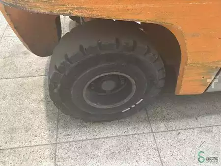 Nestekaasutrukki 2019  Still RX 70-30 T (16)