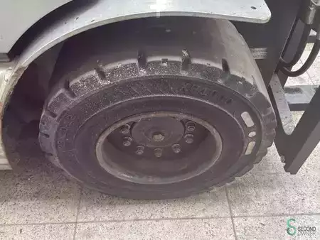 Nestekaasutrukki 2019  Still RX 70-30 T (17)