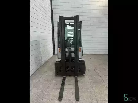 Nestekaasutrukki 2019  Still RX 70-30 T (4)