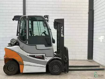 Carretilla elevadora GLP 2020  Still RX 70-40 T (2)