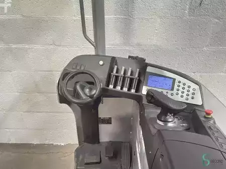 Chariots à mât rétractable 2017  Still FM-X20 (9)