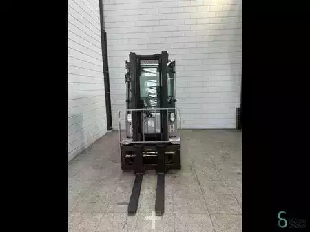 Chariots électriques à 4 roues 2018  Still RX60-25L (4)