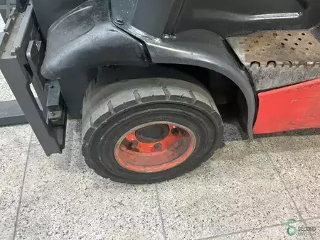 LPG heftrucks 2009  Linde H16T-01 (16)