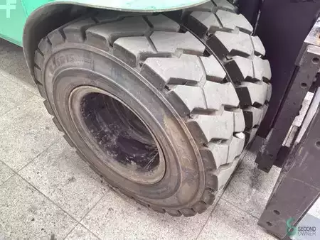 Dieselový VZV 2005  Mitsubishi FD50K (19)