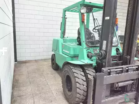 Dieselový VZV 2005  Mitsubishi FD50K (2)