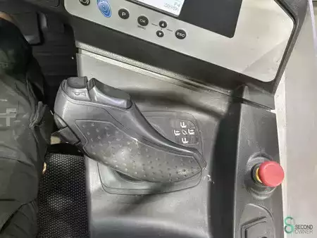 Carretilla retráctil 2019  Still FM-X14 (7)