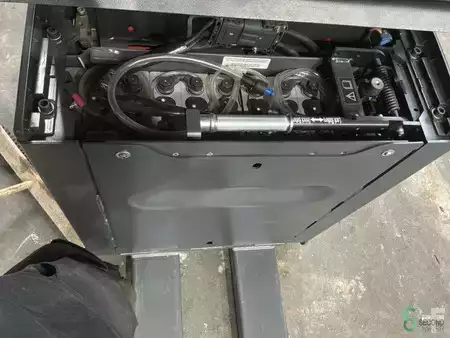 Porta-paletes elétrico 2018  Linde T20R (11)