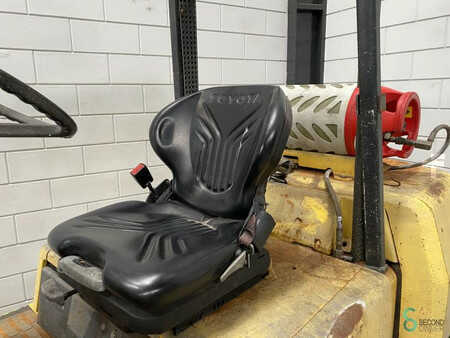 Chariots élévateurs GPL 1999  Hyster H 4.00 XL/5 (T) H (T) (8)
