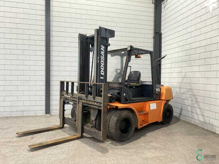 Empilhador diesel 2008  Doosan D70S-5 (3G) 5 (D) (1)