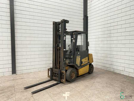 Diesel heftrucks 2004  Yale GDP 25 RF GDP (1)