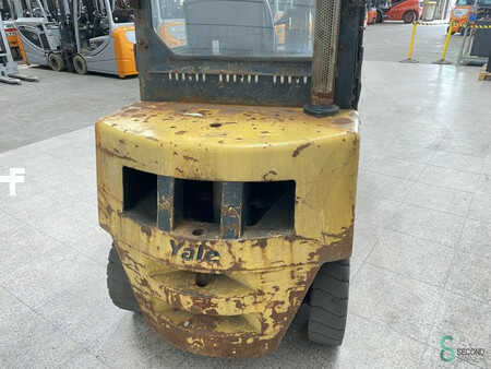 Diesel heftrucks 2004  Yale GDP 25 RF GDP (4)