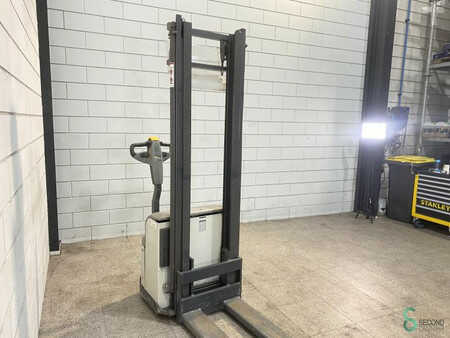 Stapelaars 2012  Atlet PS125TV359 (2)