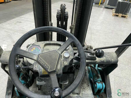 Dieselstapler - Patria FD25 FD (10)