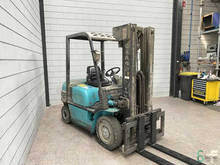 Dieselstapler - Patria FD25 FD (2)