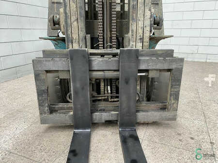 Dieselstapler - Patria FD25 FD (3)