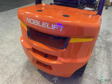 Elektro čtyřkolový VZV 2025  Noblelift CPD25-AF1H (7)