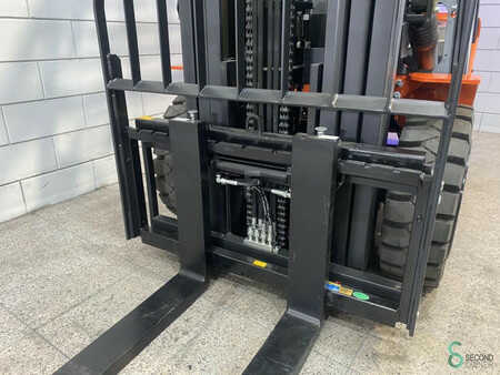 Elektro čtyřkolový VZV 2025  Noblelift CPD30-AF1S (6)