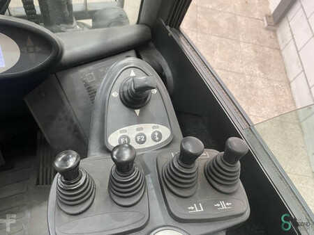 Empilhador diesel 2016  Still RX 70-30 RX70 (D) (9)