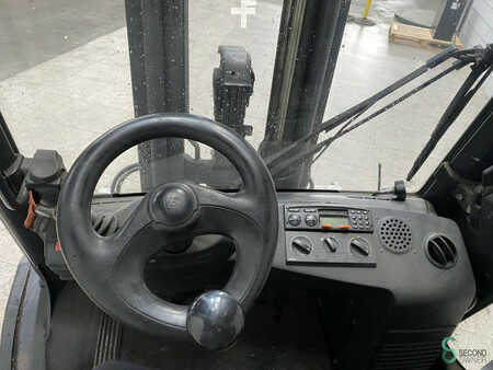 Empilhador diesel 2007  Linde H30D (351) H (D) (15)
