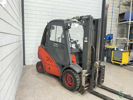 Empilhador diesel 2007  Linde H30D (351) H (D) (2)
