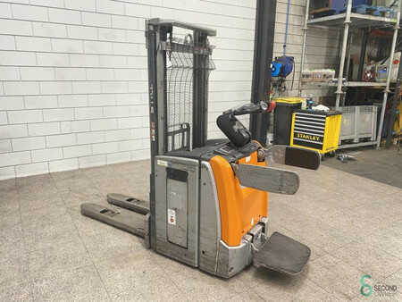 Stacker pedestre 2021  Still EXV-SF16 EXV (2)