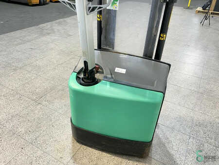 Stapelaars - Mitsubishi  (4)