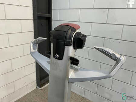 Stapelaars - Mitsubishi  (8)